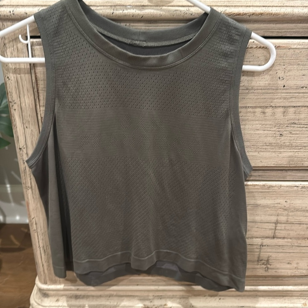 Lululemon crop tank top